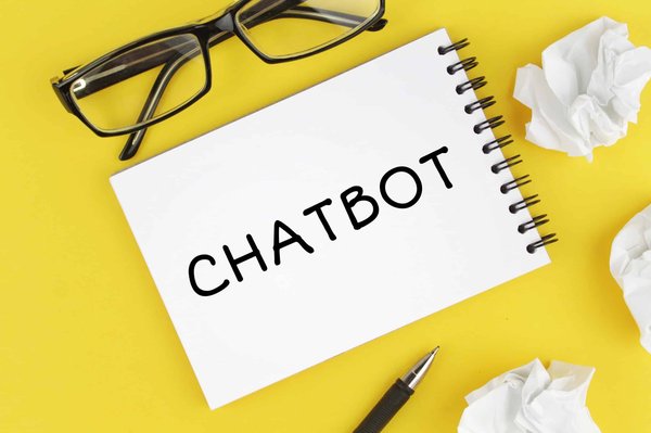 Comment intégrer un chatbot IA pour améliorer l'expérience utilisateur sur un site e-commerce?